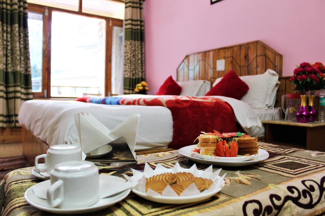 Hotel New Royal มะนาลี ภายนอก รูปภาพ