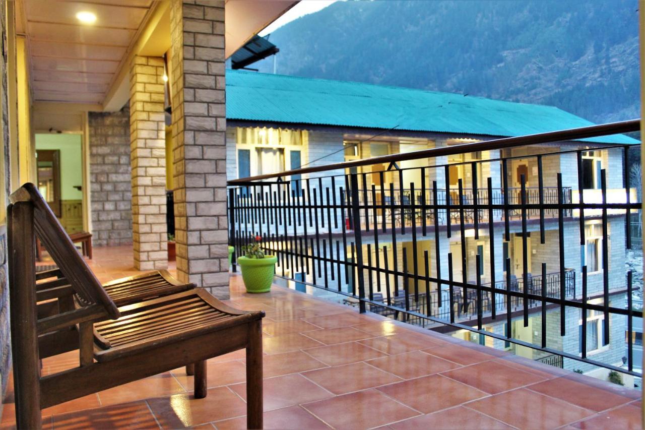 Hotel New Royal มะนาลี ภายนอก รูปภาพ